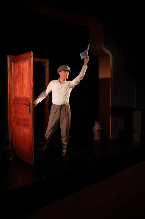 Juniperus, Sherock Holmes und der ...Stein!?